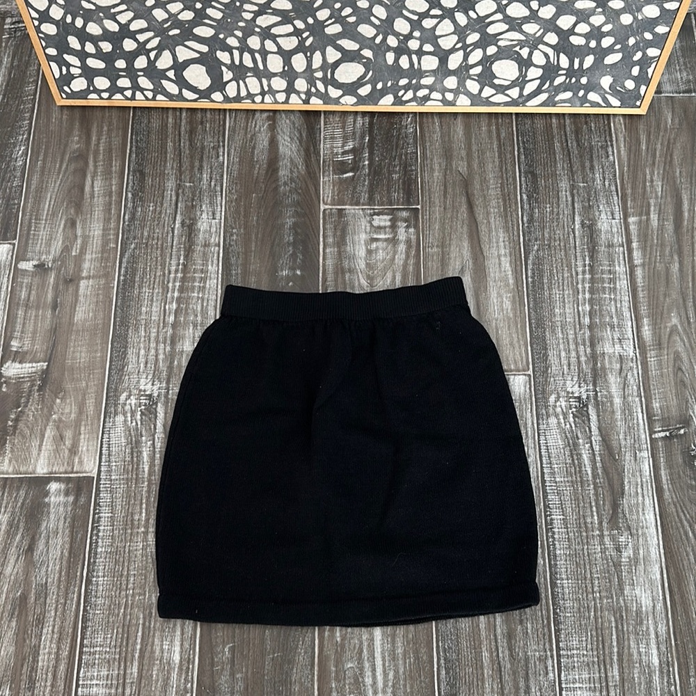 ST JOHN mini skirt - black